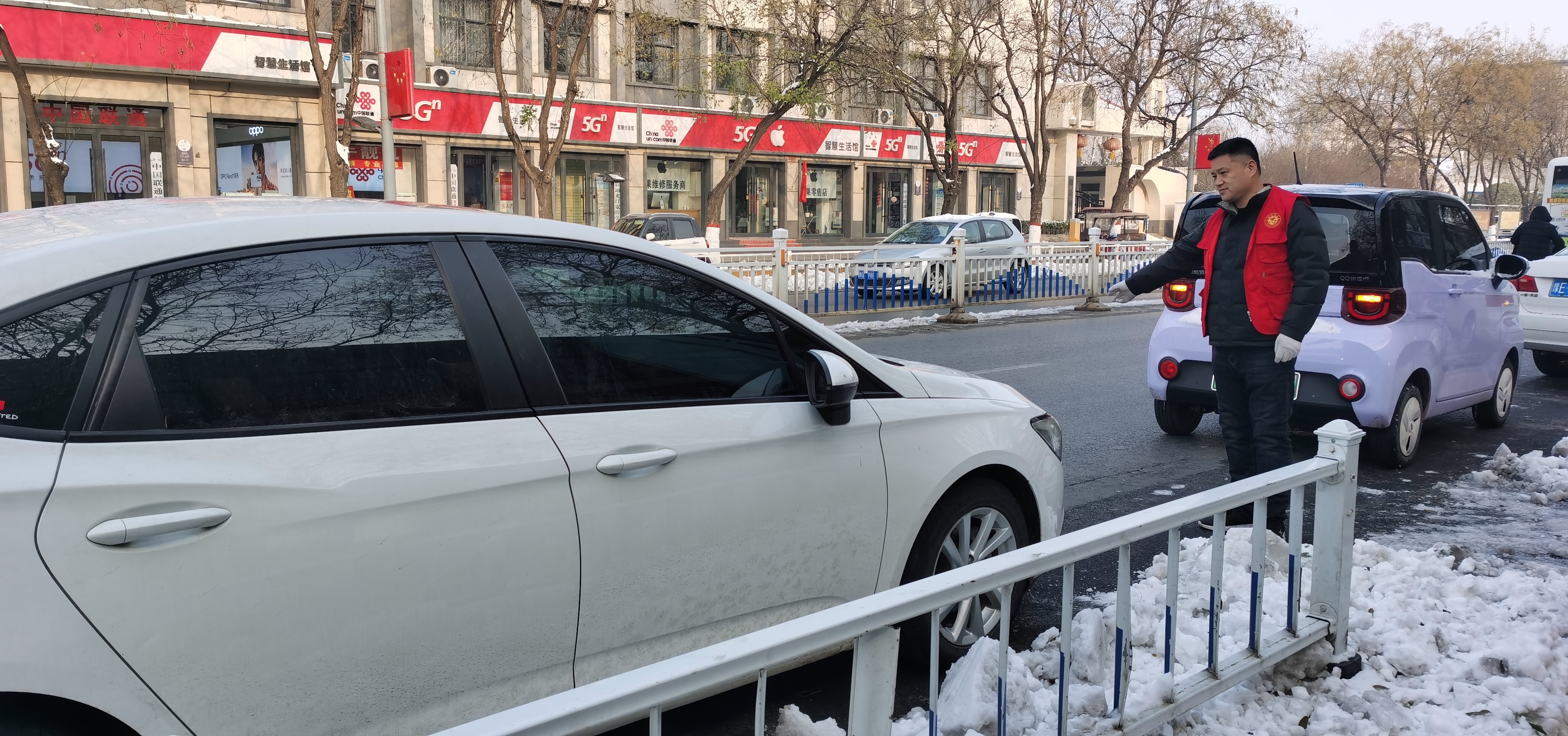 红旗路社区文明交通劝导活动